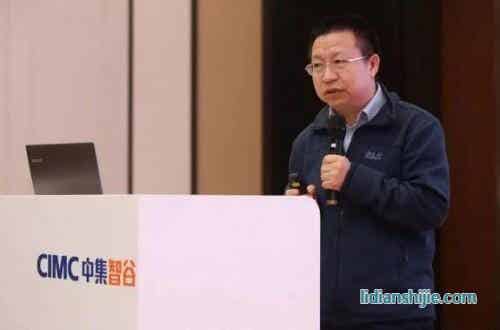 清華大學(xué)教授、清華汽車研究院院長陳全世教授從新能源的大環(huán)境到鋰電的全產(chǎn)業(yè)鏈發(fā)展做了詳盡的闡述