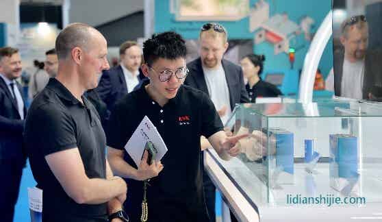 億緯鋰能攜全場(chǎng)景鋰電池方案亮相歐洲電池展